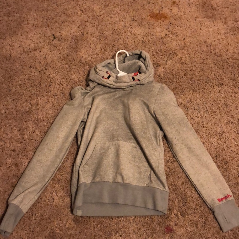 Gray sweatshirt